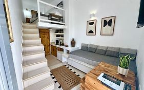 Babatseratsi Skyrian Studio 2